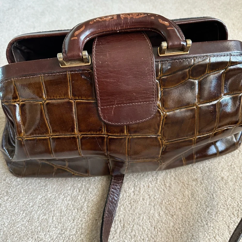 PE Florence Italian Vintage crocodile style satchel purse - Picture 3 of 4